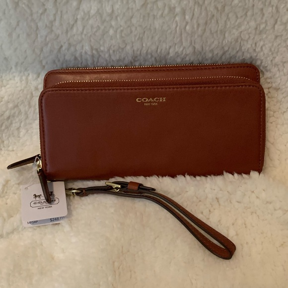 Coach Handbags - COACH LEGACY DOUBLE ZIP ACCORDION WALLET NWT!